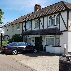 3* Guest house Aylesbray